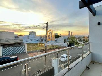Casa · 330m² · 5 Quartos · 4 Vagas · Sobrado com 5 quartos em Rio Verde- GO, área do terreno de 395m2 e área construída de 330m2