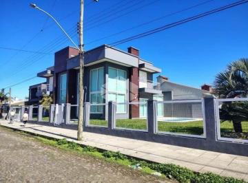 Casa · 299m² · 4 Quartos · 2 Vagas · Sobrado , 04 suítes (01 suíte térrea e 01 com closet), sacada, lareira, pé direito duplo com mezanin