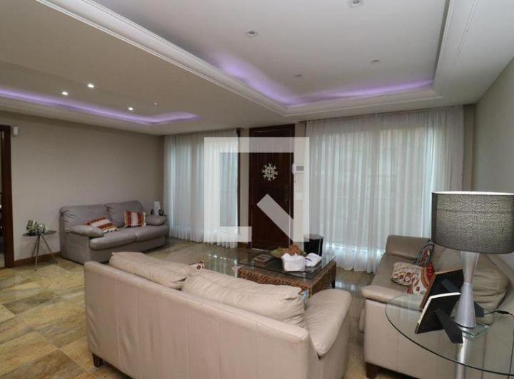 Foto do imóvel - Casa à venda com 5 quartos e varanda