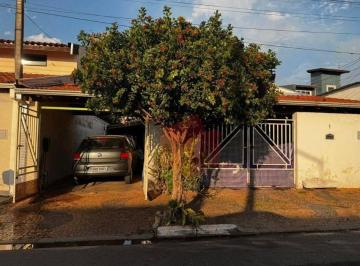 90aea97033aa20f668a5c597ff63e3150eace487 · Bairro Vila Pântano – 2 casas no mesmo terreno, ideal para renda