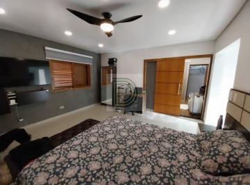 Casa de 3 quartos, São Paulo · Casa Cinematográfica, 3 Dorms, Suíte com Closet e Espaço Gourmet!