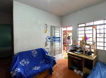 Foto 01 · Edícula à Venda - 1 Dormitório, Sala, Cozinha, Banheiro, Área de Serviço e Garagem Coberta