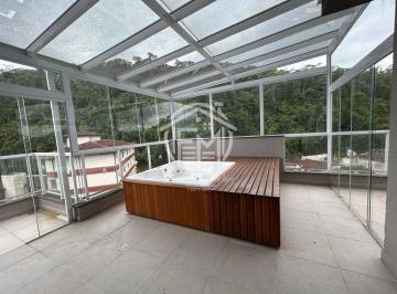 Apartamento · 160m² · 3 Quartos · 2 Vagas · Cobertura a venda Próxima ao centro de Ubatuba com Jacuzzi na Varanda