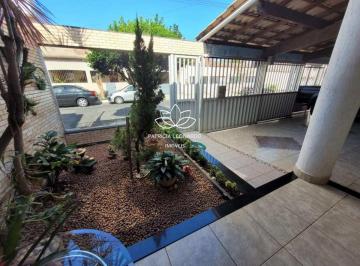 ampla-casa-com-5-quartos-3-vagas-de-garagem-para-venda-em-aracas-em-vila-velha-6234510021539de848824c75fb1e03d2cdab.jpeg · Ampla casa com 5 quartos , 3 vagas de garagem à venda em  Araças em Vila Velha