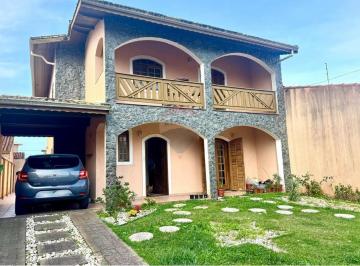 Casa · 205m² · 4 Quartos · 3 Vagas · Sobrado com Preço Reduzido, Clássico em Peruíbe!