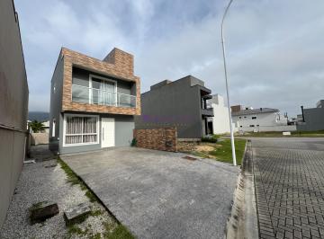 Casa · 100m² · 2 Quartos · 3 Vagas · Casa com 2 suítes no Brisas Condomínio Club Aceita Permuta
