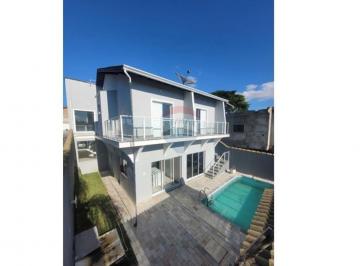 Casa · 297m² · 4 Quartos · 2 Vagas · Sua Casa dos Sonhos no bairro Barbosa, Arujá - SP
