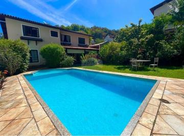 Casa · 258m² · 4 Quartos · 2 Vagas · Conforto e Natureza no Condomínio Belo Vale – Casa com Jardim de Inverno e Piscina!