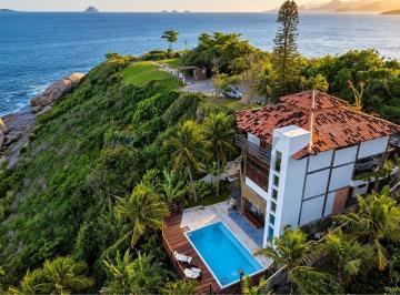 Casa · 400m² · 5 Quartos · Casa com vista para praia de camboinhas