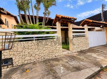Casa · 241m² · 3 Quartos · 2 Vagas · Sua Casa Perfeita a 200m da Praia de Piratininga!