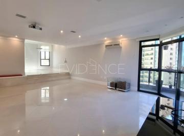 Apartamento · 200m² · 3 Quartos · 4 Vagas · Apartamento espaçoso e bem localizado - 200 m² de conforto e praticidade!