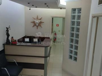 Comercial · 205m² · 1 Quarto · Casa comercial com 6 salas e 1 dormitório com suíte