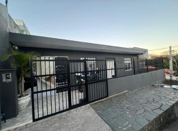 f2bb276ffb767a9c12d8c04321e2004ad892b6dd · Casa no Estreito com 4 quartos e 300 m³ - Florianópolis