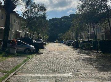c49e2136cce6efd5ae3282ed949924c2f0d0a2f0 · Casa com acabamento impecável