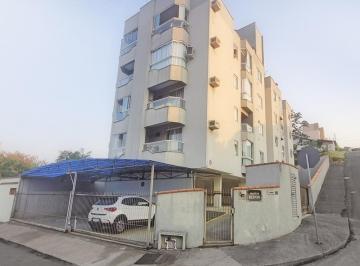 Apartamento · 56m² · 2 Quartos · 1 Vaga · Apartamento semimobiliado, ótima localização no bairro Água Verde, em um dos principais corredores d