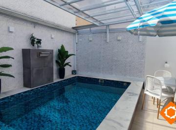 Casa · 2 Quartos · 2 Vagas · SOBRADO MOBILIADO EM NOVA ITANHAEM! 100M DO MAR COM 2 SUITES E PISCINA!