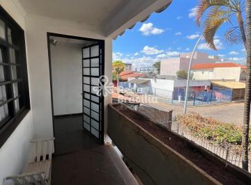 Casa · 380m² · 5 Quartos · QI 11 - Casa sobrado com 5 quartos - 1 suíte - 2 vagas - Guará I