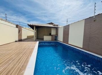 Casa de 2 quartos, Itanhaém · Casa linda e nova com piscina lado praia bem localizada