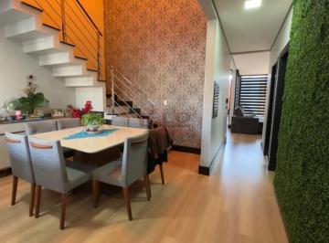 Casa · 302m² · 4 Quartos · 4 Vagas · Sobrado alto padrão no Jardim Lucianópolis, um dos bairros mais valorizados de Maringá, ideal para q