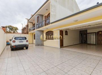 Casa · 231m² · 4 Quartos · 10 Vagas · Sobrado com 10 vagas de garagem no Xaxim excelente