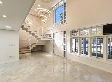 709806_iF16XMamKGvk87weE17_70980668b9ab194ff68.jpg · Casa única na Chácara das Pedras - 356m², terraços e garagem para 6 carros