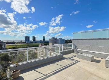 Apartamento · 210m² · 2 Quartos · 2 Vagas · Cobertura a Venda com Vista para o Guaíba - Alto Padrão e Sofisticação em Cada Detalhe