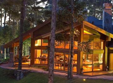 Terreno · 1167m² · Terreno com 1.167,45m² e projeto aprovado para residência cinematográfica no Aspen Mountain Gramado,