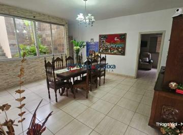 Casa · 227m² · 3 Quartos · 2 Vagas · CASA A VENDA COM 375M2 DE 3 QUARTOS, VARANDA E 2 VAGAS DE GARAGEM NO SÃO JOSÉ!
