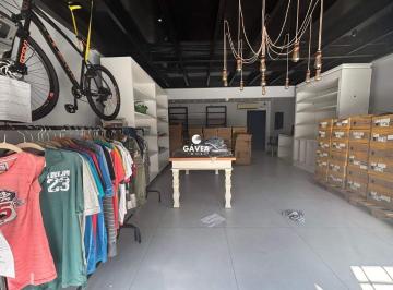 Comercial · 120m² · Loja para aluguel no Centro em Santos.