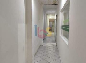 Apartamento · 180m² · 1 Quarto · ALUGO PONTO COMERCIAL NO CENTRO