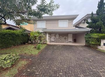Casa · 209m² · 3 Quartos · 4 Vagas · Casa à venda no condomínio San Marino em Valinhos, interior de São Paulo.