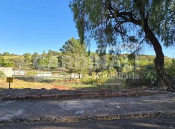 Terreno · 453m² · Boa localização.