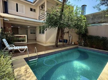 Casa · 241m² · 4 Quartos · 2 Vagas · Casa/Sobrado Sobrado em Maringá