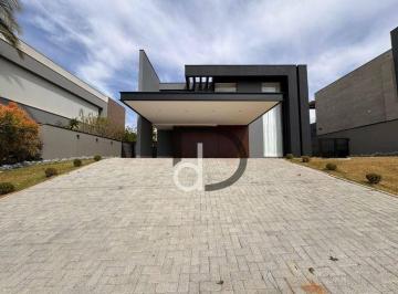 c563e43a301689a91f5b7ce6aadf27eff126bd03 · Casa alto padrão, 4 quartos, suítes, piscina aquecida, Campo de Toscana