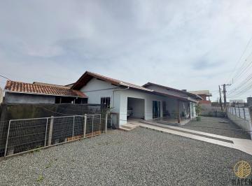 Casa · 245m² · 4 Quartos · 2 Vagas · Casa