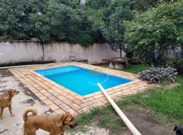 6db15a6fe8a1a4da2f2cb2841dd1c756a0a1db64 · Linda Chácara à Venda em Bairro Tranquilo, próximo ao Parque Xangrilá – Conforto, Lazer e Natureza!