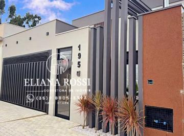 b15b32f7909535d11985c6aa36604ebb.jpg · Casa com 3 quartos à venda em Varginha, no bairro Jardim Bouganville
