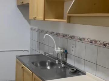 Apartamento · 44m² · 2 Quartos · Apartamento de 2 quartos Humaitá Quarto andar com cozinha