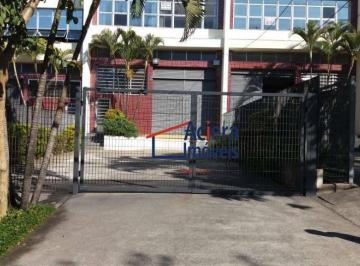 Fachada · Alphaville Industrial - Barueri/SP > Galpão para alugar com 950m²