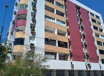 Apartamento de 2 quartos, Maceió · Vendo apartamento na Ponta Verde com 2/4 sendo 1 suíte e 76 m²