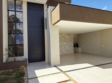 Casa de 3 quartos, Águas Claras · Arniqueiras, 03 suítes, armários, condomínio, área de lazer, alto padrão