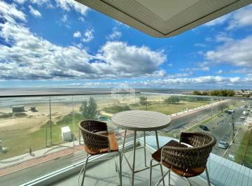 710094_ijNaxe6i5lXeZ7B_71009468bb68c928d90.jpg · Apatamento com 220 M² privativos, 04 Suites de frente para o Mar, Infra completa, 1 apartamento por 