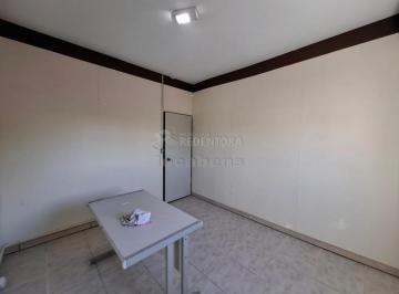 Comercial · 18m² · Centro Empresarial Valentim Alves - Sala Locação