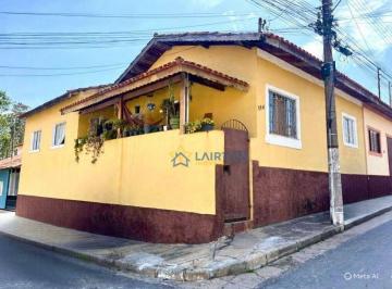 6c59010e20f62da2bb3fc84bdae4cdc39273131c · Casa Aconchegante com Quintal à Venda em Atibaia