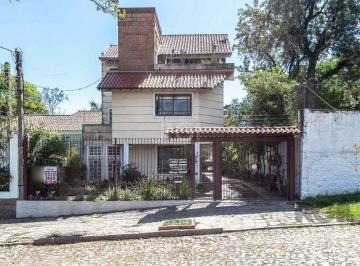 Casa · 138m² · 3 Quartos · 1 Vaga · Casa em condomínio com 3 dormitórios, 3 banheiros no bairro Cristal