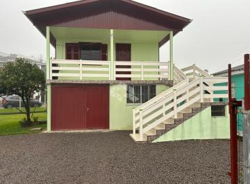 Casa · 130m² · 2 Quartos · 2 Vagas · Casa mista com dois pavimentos no no bairro Industrial