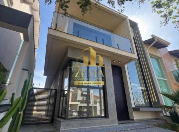 Casa · 172m² · 3 Quartos · 4 Vagas · Sobrado Novo em Condomínio, 03 Sts, Gourmet, Lindo projeto e Acabamentos.