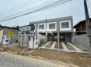 Casa de 2 quartos, Porto Belo · LINDO SOBRADO AMPLO, COM 2 VAGAS E 2 SUÍTES EM PORTO BELO SC