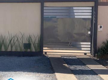 Casa de 2 quartos, Luziânia · 2 Quartos - ótima localização - próximo a escolas e comércios