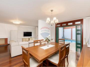 Casa · 301m² · 4 Quartos · 2 Vagas · Sobrado 314m² de Área Útil no Jardim Leonor – 4 Dormitórios, Piscina e Conforto